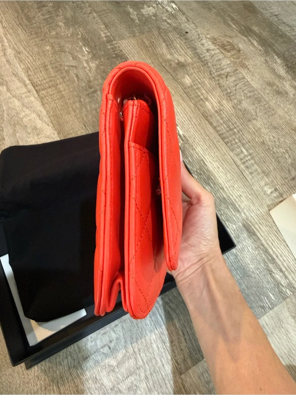 Authentic Chanel wallet on chain